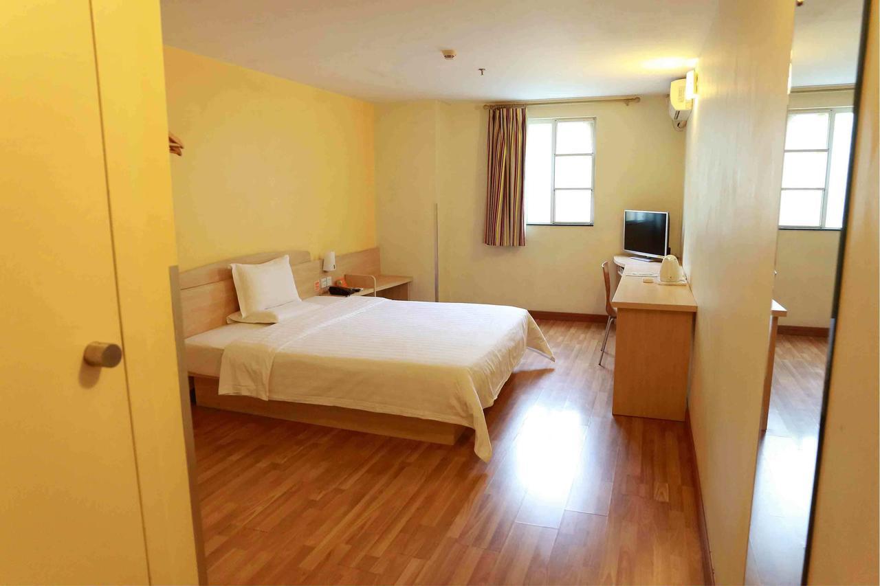 7Days Inn Shenzhen Long Hua Quarto foto
